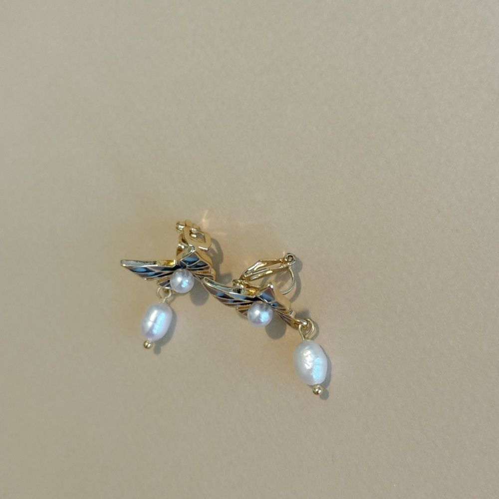 Butterfly Earrings N1498 - Picture 2 of 3